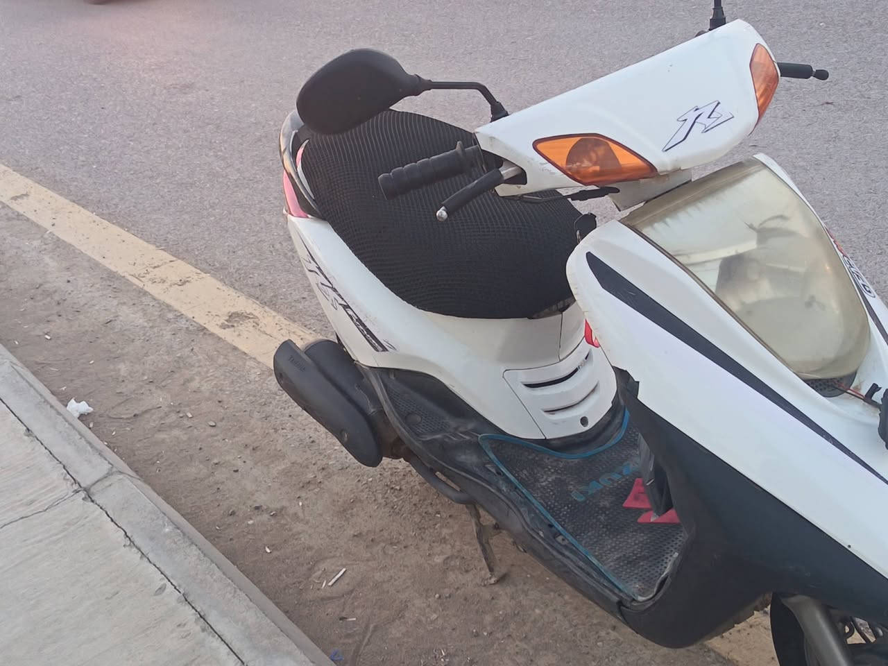 دراجه بريز بيع او مراوس مكان بعقوبه
***********
