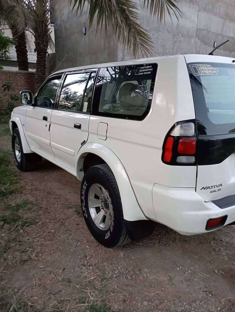 ميسيبوشي ناتيفيا 2008رقم بغداددولي بسمي جاهزه من كلشي بيه صبغ جاملغ وحافه البنيد السعر90موبايل ***********
