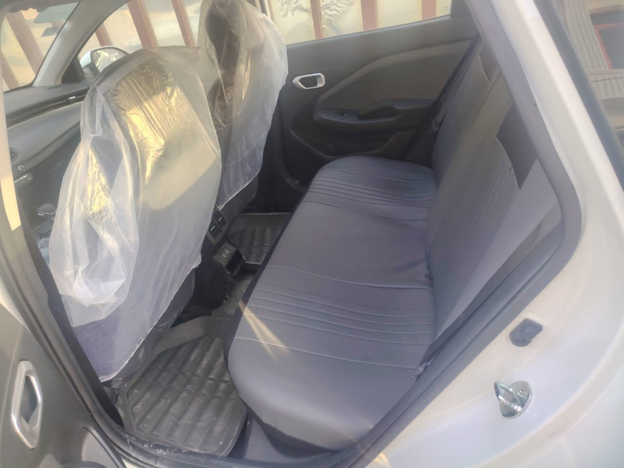 سلام عليكم كي ثري للبيع موديل 25 ضمان شركه الدوليه ماشيه ٢٢ تحكم ستيرن شاشه متصله قطعتين تبريد مري شفط بيه جاملغ خلفي صبغ غيرشي مابيه الباقي مكفول مكاني غزاليه تليفون *********** السعر ١٤٧ وبيه مجال قليل
