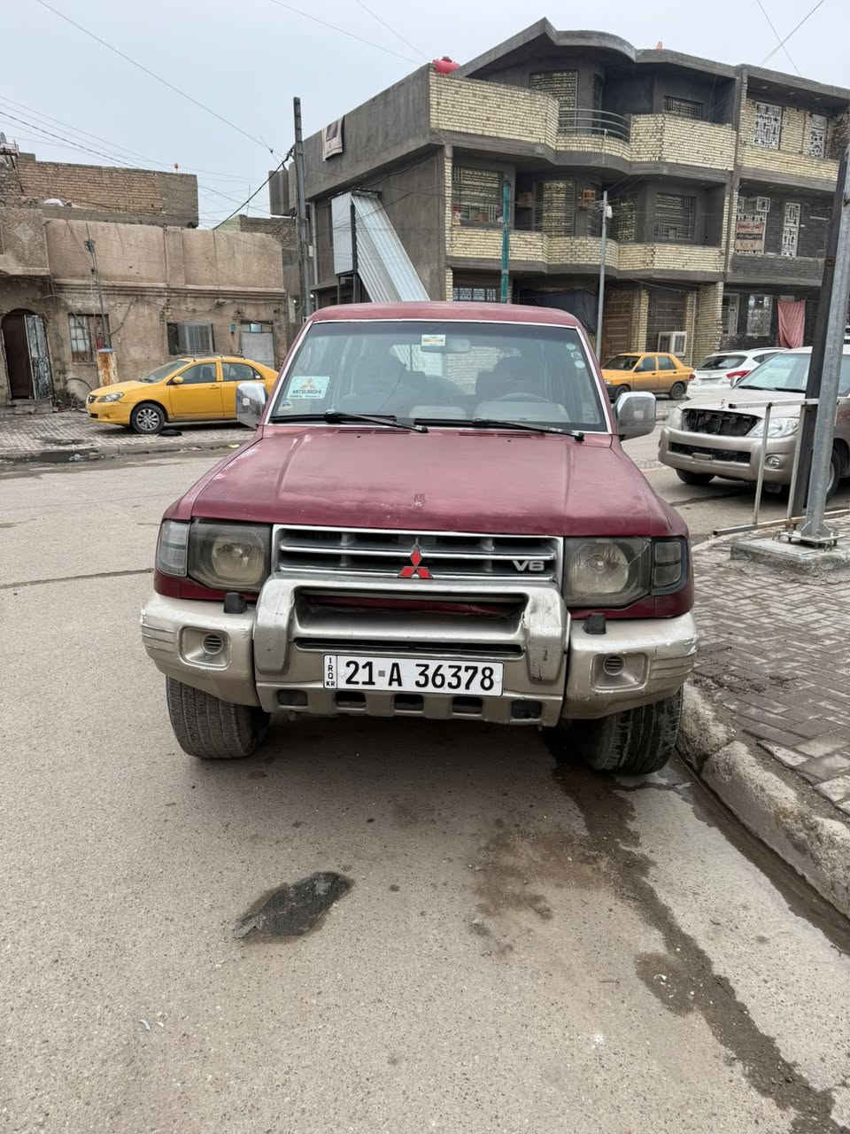 السلام عليكم اخوان كالوبر موديل 2000 مكينه كير حداديه رقم سليمانيه سنويه للا 31 السياره خير من الله #السعر 55$ وبيها مجال للشراي مراوس  حسب القناعه مكان السياره بغداد العبيدي الرئاسه شارع 20 للاستفسار (*********** )
