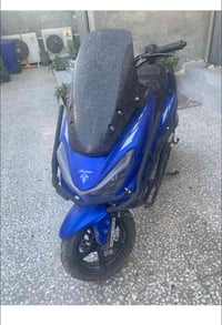 دراجة للبيع اوتماتيك الخاص مفتوح وهاذه رقمي ‭٠٧٧٨ ٢٤٠ ٥٧٠٢‬