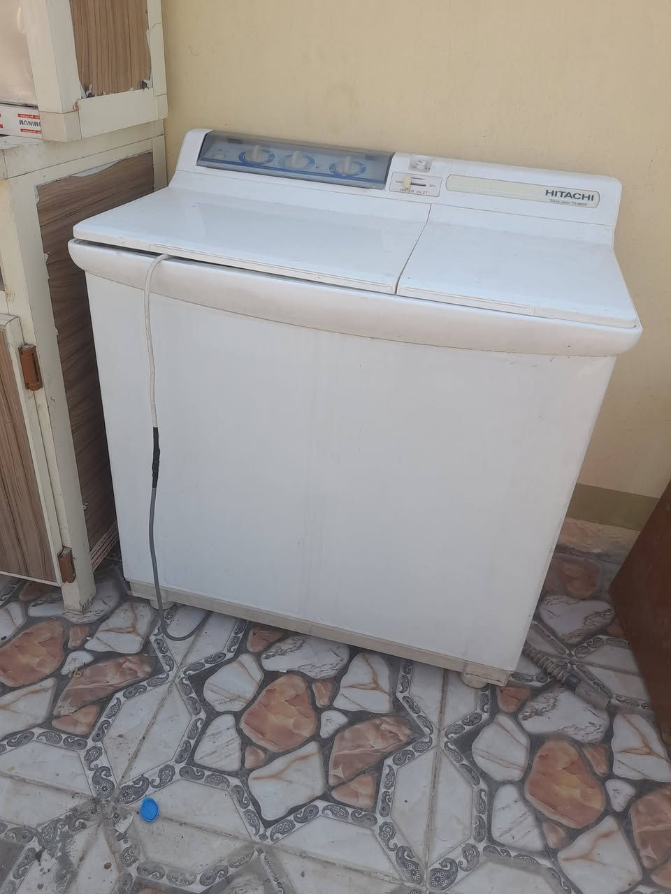 متوافرات للبيع مستعملات بس شغلات فول مبيهن عيب اسعارهم طباخ 50
غساله 45 عجانه ب 80


**إذا كنت صاحب هذا الإعلان وتريد حذفه لأي سبب، رجاءا أرسل رسالة إلى الدعم الفني**