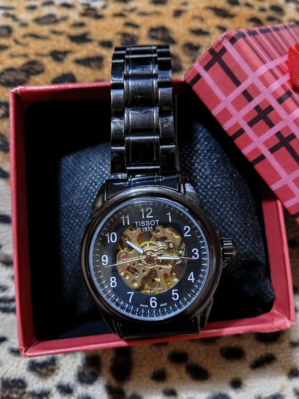 تيسوت اوتوماتيك باله امزون سعره ٣٥ الف مع توصيل متواجد على خاص


**إذا كنت صاحب هذا الإعلان وتريد حذفه لأي سبب، رجاءا أرسل رسالة إلى الدعم الفني**