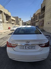 سوناتا ٢٠١١ • مكينة ٢٤٠٠ • رقم انكليزي