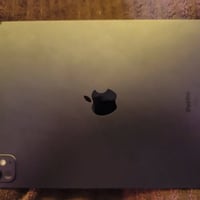 ايباد ١١ برو M4 • بطارية ١٠٠ • تحت الضمان