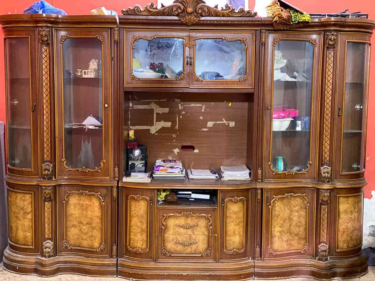 معرض ماليزي للبيع
***********
