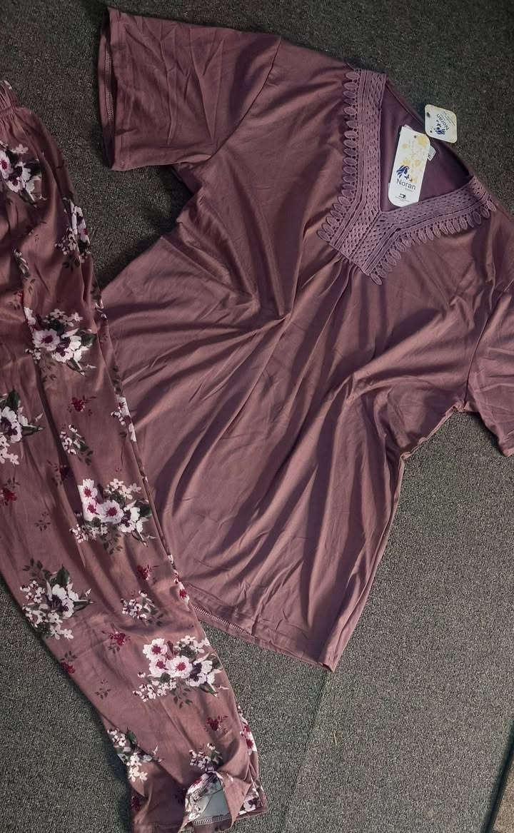 متوفر هذا التراك 
خامه فالينه زبده الاصلي
بي قياسات لل ٣ اكس
بي اربع الوان
سعر ٨


**إذا كنت صاحب هذا الإعلان وتريد حذفه لأي سبب، رجاءا أرسل رسالة إلى الدعم الفني**