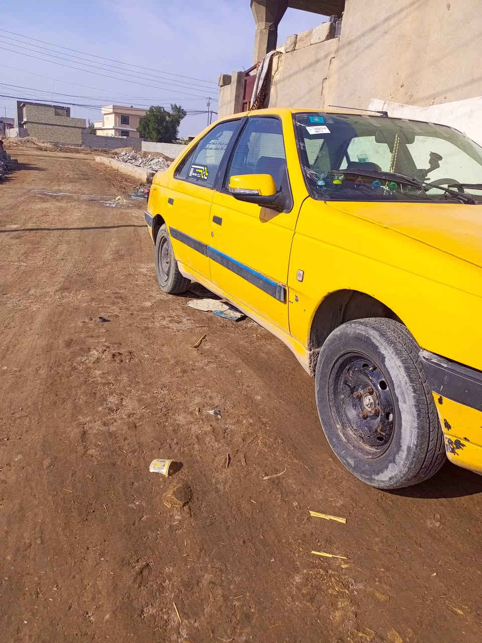 سلام عليكم شباب بيجوو 405
موديل 9 سياره حلوه وكاعده بسمي 
الله شاهد سياره حلوه بس يرادلهه غسله زينه
تحويل ثاني يوم
مصفر هيه وغرامات 
مامطلوبه الف 
مكاني بغداد المدائن 
***********
السعر 28بيهه مجال
