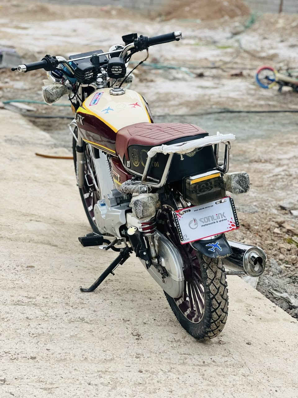 دراجة سيفان للبيع موديل ٢٤شكل ٢٥دراجة كاملة مابيهاا نقص السعر ٦٧٥ وبيها مجال الاستفسار علا الرقم ***********مكان ديالى هبهب
