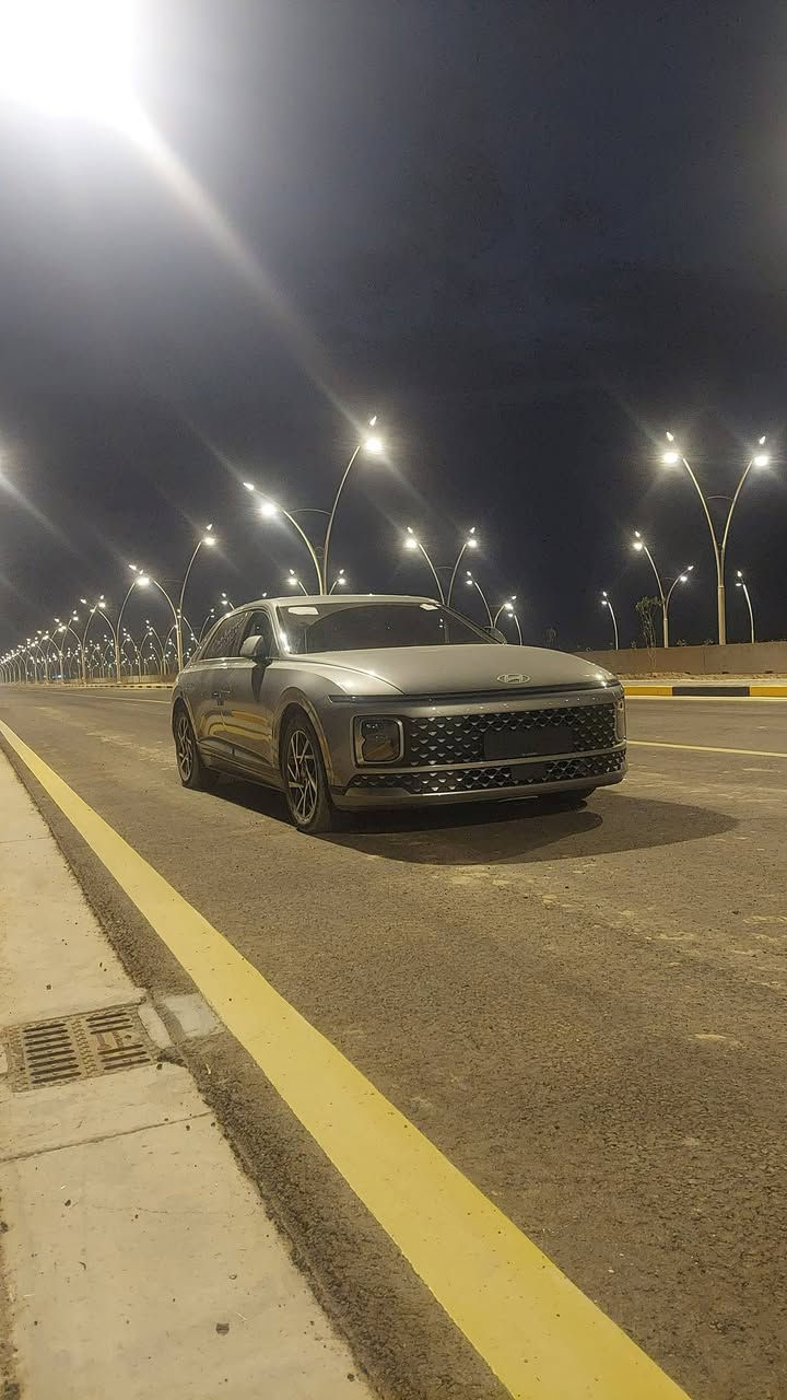 السلام عليكم ورحمة الله للبيع هوندا ازيرا غاز كلين تايتل موديل 2025 بدون رقم السيارة  السعر 24000$ بيهامجال العنوان سامراء ***********
