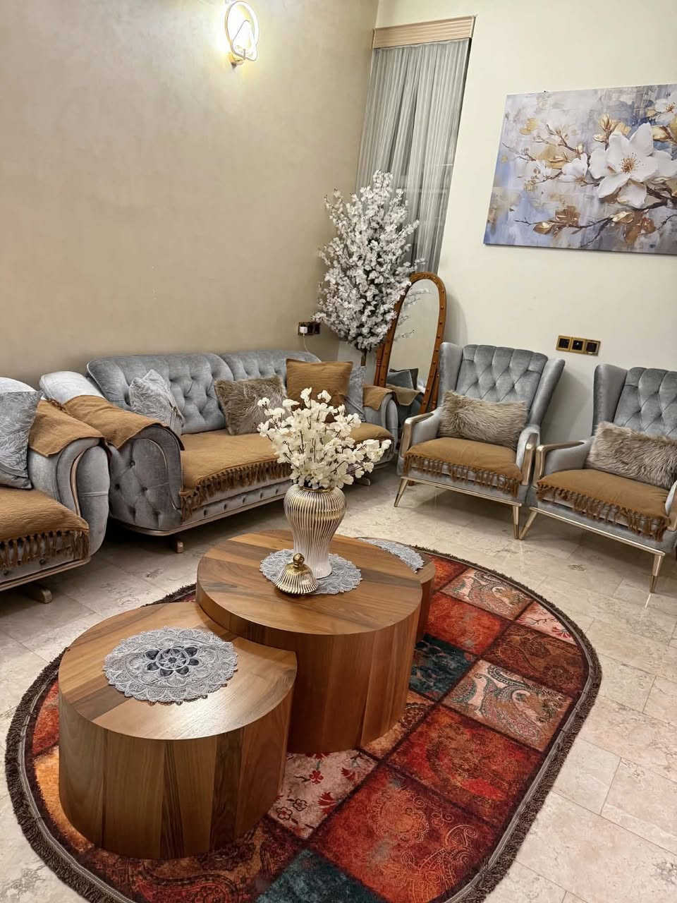 طبلات للبيع ماخذتهم من اثاث القاسم ب٥٠٠ الف
سعر البيع ٣٥٠ الف طبلات ثلاثيه نضيفه جداً المكان بغداد


**إذا كنت صاحب هذا الإعلان وتريد حذفه لأي سبب، رجاءا أرسل رسالة إلى الدعم الفني**