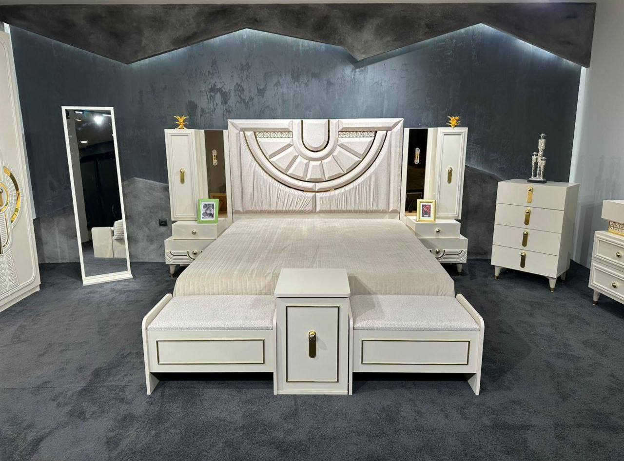 تم وصول موديل🔻 * بياز ابيض  * 🔻
*10قطع   * اصلي دافنس 

⚫️كنتور 270 سم ☺️ ملحق 90 سم ارتفاع 230 سم ظهر بلوك 8 ملم صبغ حراري 
🔴ميز تواليت نفس الصورة 140 سم ارتفاع عالي 180 سم مرايه بلوك على كبر الميز 
⚫️كومدي عدد اناره2 وباب 
🔴سرير نفرين180سم*200سم سرير مخزن دبل هايدروليك 
⚫️درور مجرات
🔴مرايه قيافه 
⚫️طابوريه بلوك 
🔴شازلون مثل الصوره ستراحه وباب 
السعر بالدينار مليون 900
 ⚠️ برغي حديد 💪ظهر بلوك 
تركي 100‎%‎🇹🇷 اصلي قياس
 كبير كل القطع 
ظهر بلوك كل اجزاء الغرفه 8 ملم


**إذا كنت صاحب هذا الإعلان وتريد حذفه لأي سبب، رجاءا أرسل رسالة إلى الدعم الفني**