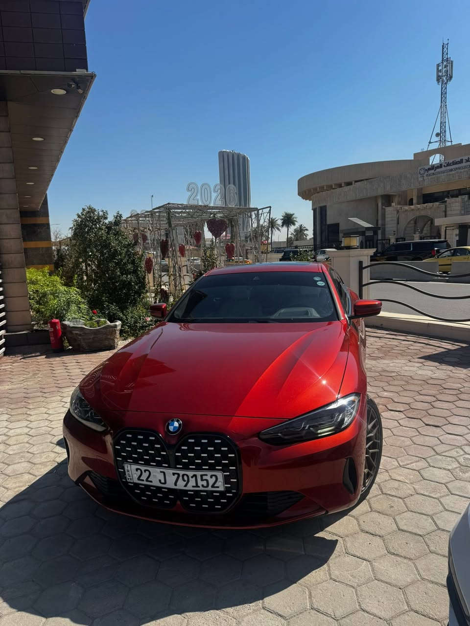 Bmw 430i
موديل 2021لون مشمش 
بدون ارباك بجم كبس فول فول مواصفات

داتا شو
سماعات هارمن كاردن
حساسات 360
كامرا360
وباقي مواصفات معروفه ميحتاج اذكرهن فول السياره 

ممشى السيارة 56 ميل

حادث السياره قطعه وحدة صبغ جاملغ خلفي

سعر 288. وبي مجال 

عنوان بغداد المنصور
***********استفسار
