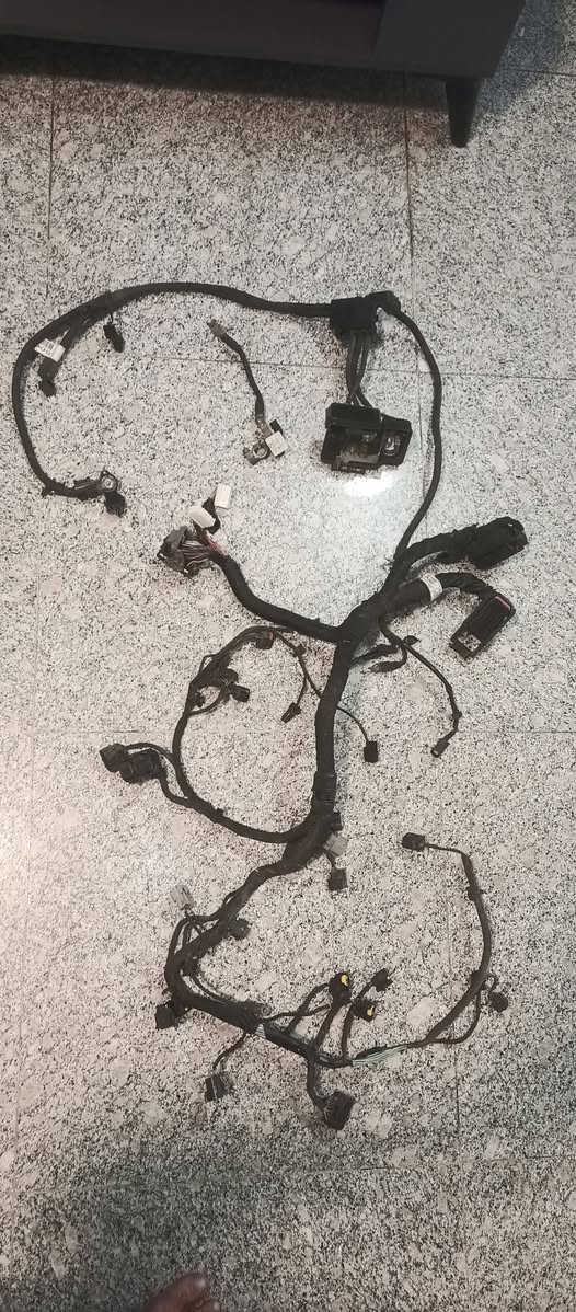 السلام عليكم ظفيرة محرك مع ظفيرة باتري حار بارد كاملة بلادية جديدة مال النترا مضلع موديل ٢٠١٤سعر(125) وبيها مجال غير متواجد على فيس للاتصال ***********
