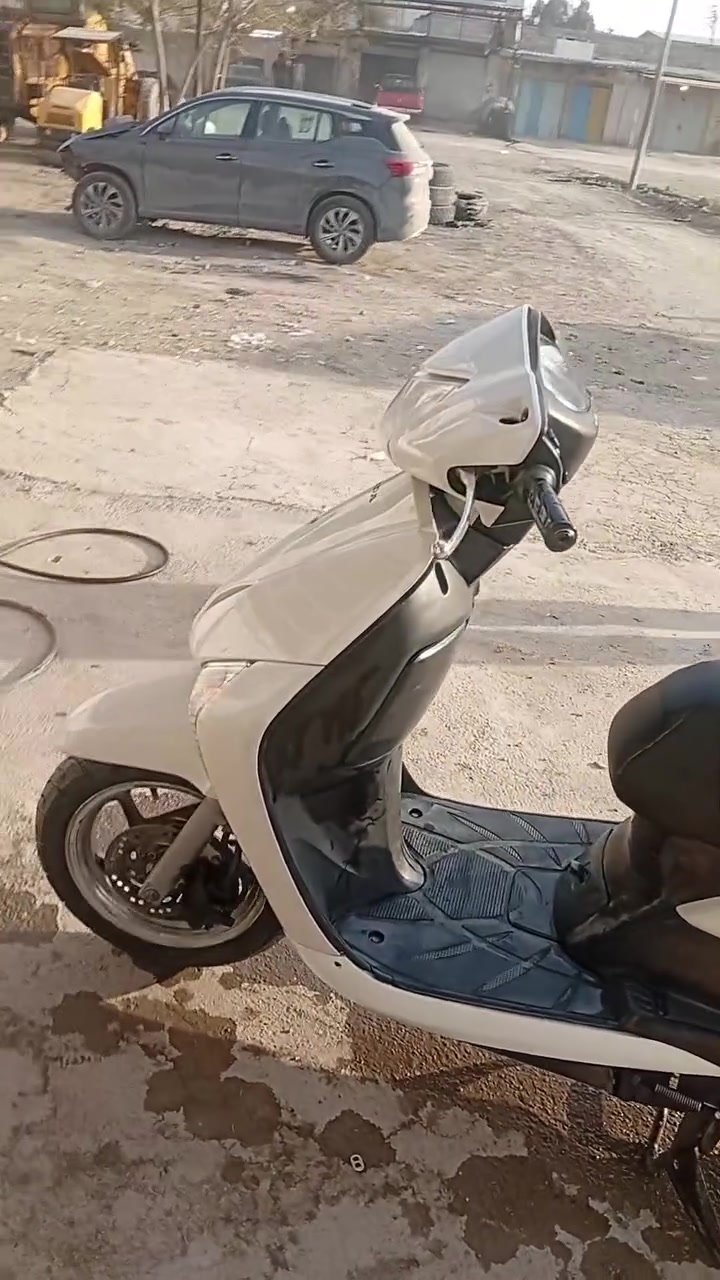 ليدي حديث الكشر مالته بلادي
المحرك مفتوح اول مره مكينه ناعمه وعازيه شغلات خفايف 
السعر 850 وبي مجال


**إذا كنت صاحب هذا الإعلان وتريد حذفه لأي سبب، رجاءا أرسل رسالة إلى الدعم الفني**