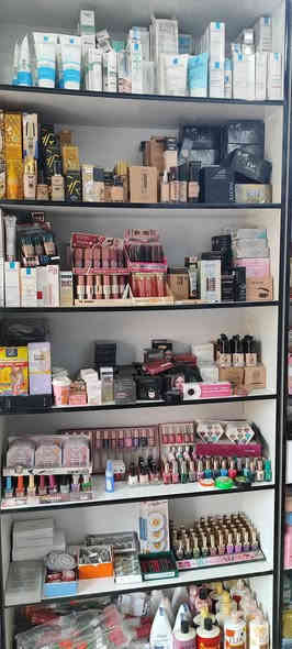 تخفيضات كبرى صارت فلس ونص
 اسعار المفرد والجمله نفس السعر اشتري قطعه او10 نفس سعر جمله تصفية محل بالكامل 
كركوك غرناطه قرب صيدليه غرناطه للاستفسار ***********
