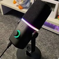مايك جديد غير مستخدم قيمو 07703802473