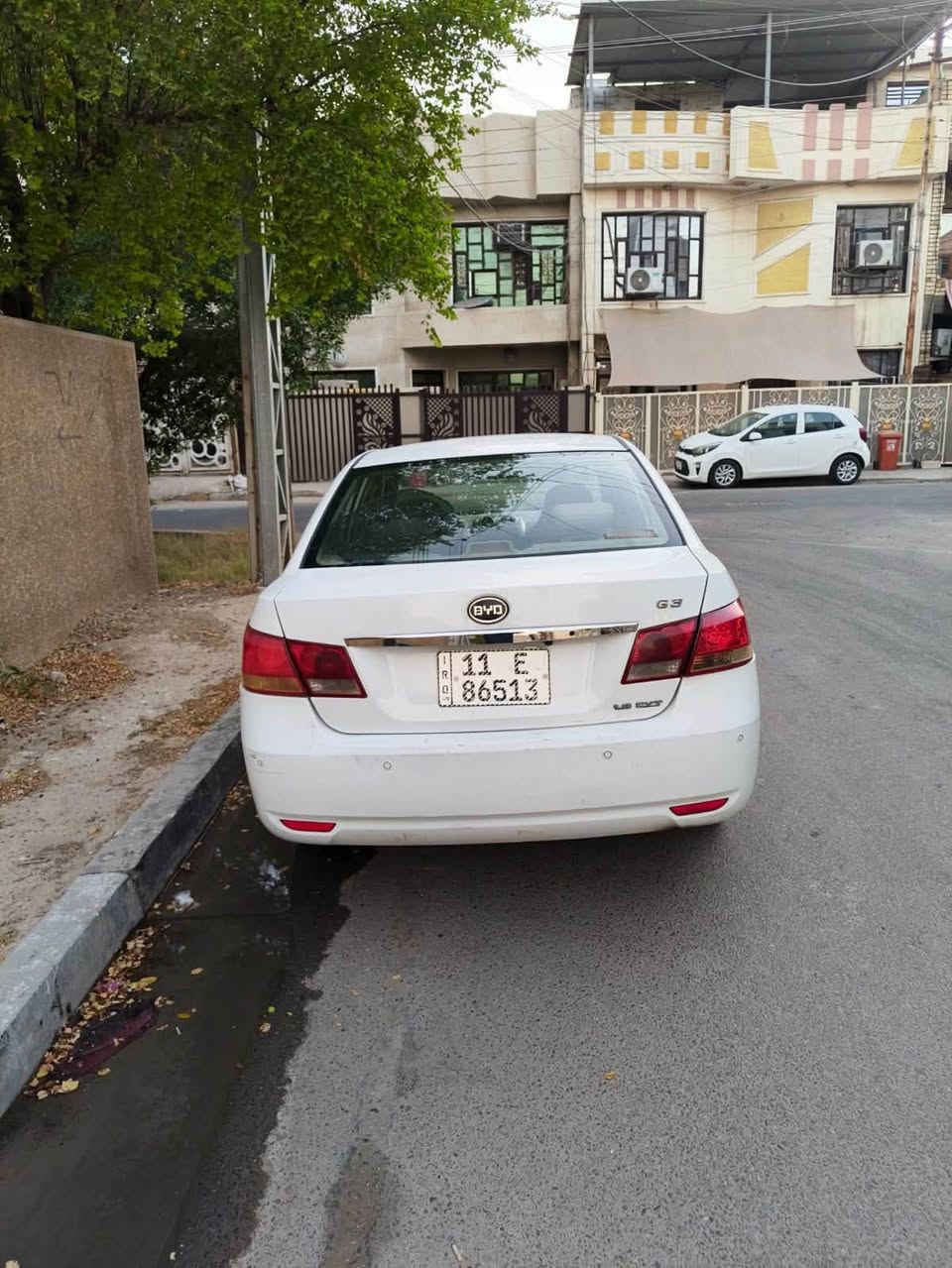 سلام عليكم
سيارة BYD G3
2013 كاملة هزة سنوية جديدة قبل يومين طلعتها بأسمي تحويل ثاني يوم . تبريد ثلج كير محرك خير من الله 
بغداد حي الجهاد السعر 55 
***********
