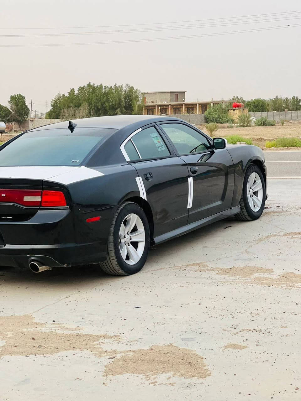 جارجر 2014 بيها كلير من مريكا الجه اليمنى بدون دواخل أو فتح او تبديل سياره جاهزه وجديده مناقصه كلشي السعر 137 قفل مكاني بابل _ الشوملي *********** رقم بغداد بسمي
