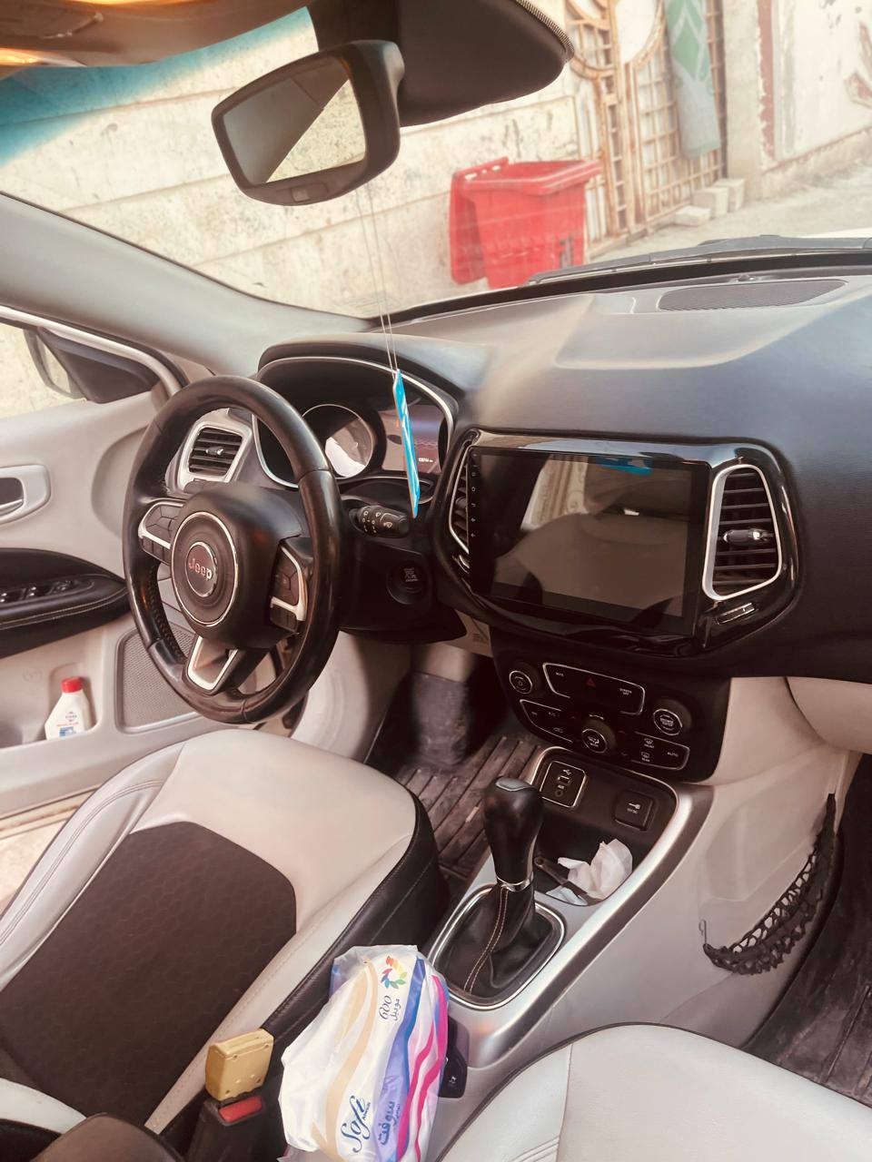 جيب كومباست وارد امريكي  موديل 18 اصل بيه ضربه بالمقدمه والباقي كفاله رقم ناصريه بسمي تحويل مباشر ماشيه  123mi السعر 123 وبيه مجال مكان السياره ناصريه
للاستفسار اكثر 
اتصل 
***********
