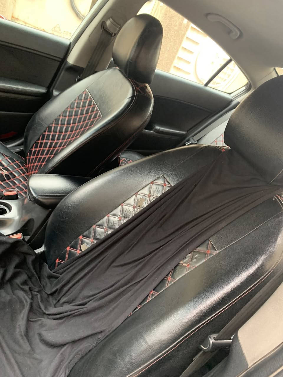 كيا فورتي موديل ٢٠١٤
مكينة ٢٠٠٠ gdi
 حادث امريكا دعامية فقط
 وبالعراق بابين وجاملغ تبديل 
رقم انكليزي بغداد 
السعر 100 وبيها مجال للشراي 
مكاني بغداد الامين الثانية
مكلف بالنشر رقم صاحب السيارة 
***********
