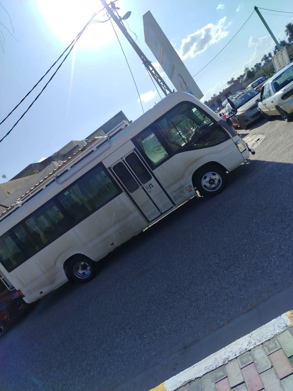 السلام عليكم من رخصت مدير الكروب كوستر لبيع موديل 2019 كفاله عامه من كلشي تخم تاير كشن ستاركس سله داخليه حاكين كشافات ابلاديه درع امامي خلفي مكان السياره كربلاء ***********
