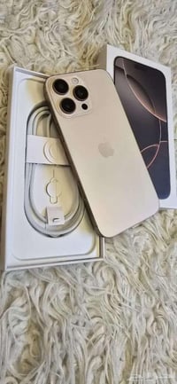 16 برو ماكس ذاكره 265 بطاريه 91 لون ذهبي جهاز نضيف مع كامل ملحقاته الس...