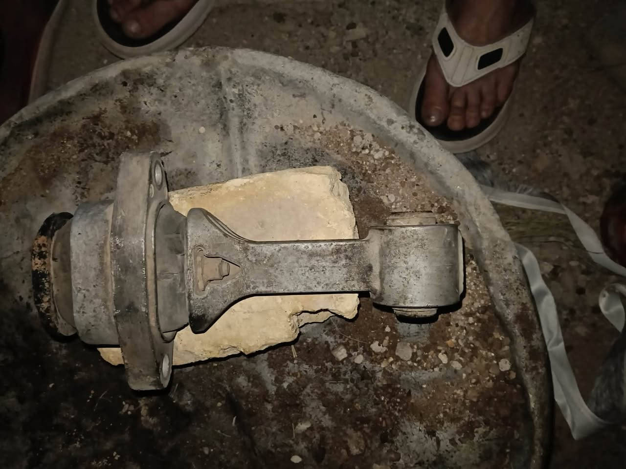 سلام عليكم عندي مكينه البيع  اكسند الخليجي موديل ١٣  ابيع تفصيخ او كامله  ***********
