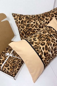 فرشه نضام • ٥ قطع • ٤ مخاد