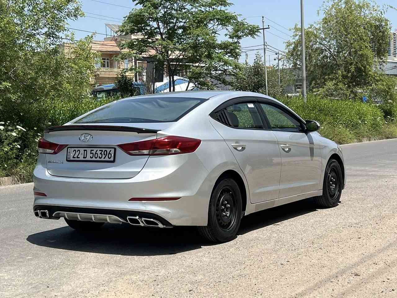 النترا موديل 2017
ضرر بونيد شويه باالجاملغ 
بدون دواخل 
محرك  2000 تنفس طبيعي 
كير بشرط 
سعر 114 
للاستفسار ***********
