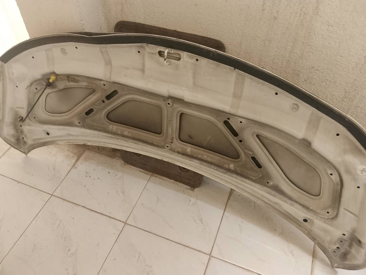 بنيد استاركس موديل 16 سعر 75 الف مابيه صبغ بيه طعجه....يصلح سعر 75 الف مكان بغداد 
***********
