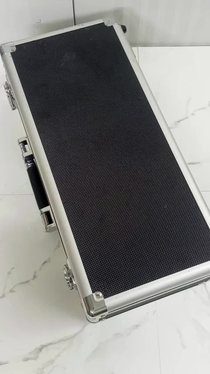 مزاد مزاد مزاد 
جهاز تحديد موقع الانابيب 
جديد لوگ وشغال 
شحن ومحمول 
ينتهي وقت المزاد باجر 
الساعه 7 باليل 
والتوفيق للجميع


**إذا كنت صاحب هذا الإعلان وتريد حذفه لأي سبب، رجاءا أرسل رسالة إلى الدعم الفني**