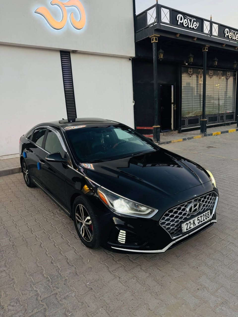 سلام عليكم 
سوناتا 2018 سـبورت فول 1/1 وارد امريكي
السيارة بدون حادث داخلة سرقة فقط 
وغراضة وية البنيد بلادي 
قطعتين جاملغات امامية فقط صبغ 
ودور خلفي شبرين  والباقي مكفول 
سيارة بدون ايرباك 
رقم اربيل الجديد 
ماشية130 كيلو  
- مواصفات السيارة 1/1
- بصمة تشغيل
- بصمة ابواب
- بصمة جنطة
- فتحة
- شاشة
- كامرة خلفية دوارة
- كشنات جلد 
- كشنات كهربائية
- كشنات امامية تدفئة
- كشنات خلفية تدفئة
- رادات بل مري
- اشاير بل مري
- انارة ترحيب عند الاقتراب
- زينون
- ستيرن D
- حجر بيئة بلادي ( الفوك + الجوة )
- محرك 2400 GDi ( قطرة تبخير ماكو ولا تنقيص )
- تحكم استيرن
- شفتات استيرن
- ثلاث انظمة قيادة
- نظام ايكو ( اقتصاد بانزين )
- نظام سبورت ( وضع رياضي )
- وتظام نورمل ( عادي )
- بلوتوث + حاكية
- مدخل AUX + USB
- دواخل لونين
- ستيرن حراري
- تبريد + تدفئة كله شغال
- مانع انزلاق
- مثبت سرعة
- سستم نيكل كامل
- ويل اكروم
- تخم تاير
- وباقي المواصفات
- السعر (130)$ 
سيارة برغي ماعيزة كير مكينة حدادية تخم تاير تبريد ثلج 
للأستفسار. *********** مامتواجد على الفيس اتصال فقط النجف, العراق
