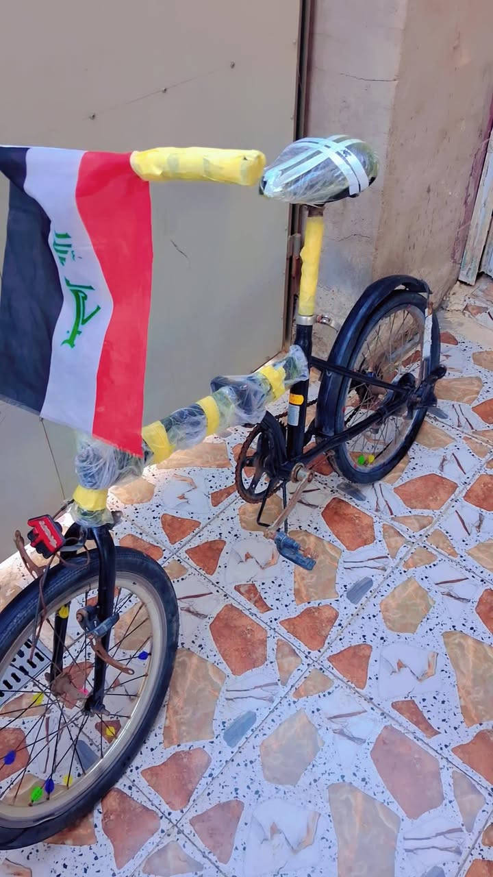 سلام عليكم بايسكل ابوطبكه نضيف جدآ النقص بس جوب وتاير  مستعجل على بيعده سعر 40 بي مجال بصيط  *********** العنوان الحسينيه مال رشديه
