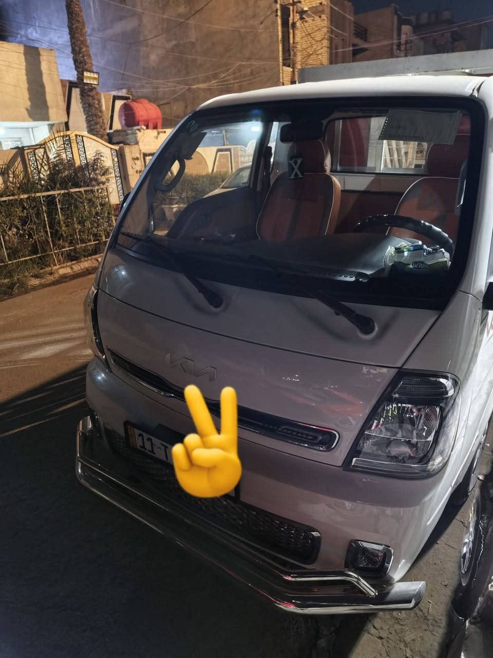 سلام عليكم سياره كيه حمل موديل 25 سياره نضيفه كلش أو مكفوله كفاله عامه سياره ماشيه 7 تلاف سياره كامله مكمله مغلفه بدي أو مدوشمه أو درع يعني سياره ما بيه نقص سعر سياره 175 بيه مجال مكان السياره بغداد الحبيبية لارقم ***********
