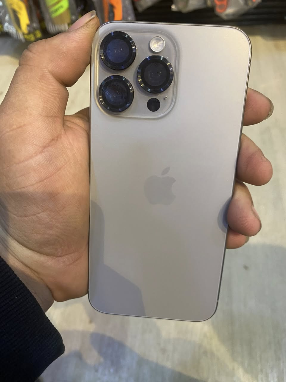 ايفون 15برو ماكس ماستر شرق اوسط
ذاكره 256 بطاريه88 اخو الجديد زلق مابي
اي شي مامبدل بي بلادي

السعر مليون 125 وبي مجال بسيط 

العنوان بغداد مدينة الصدر الستفسار خاص

(***********)

واتساب
