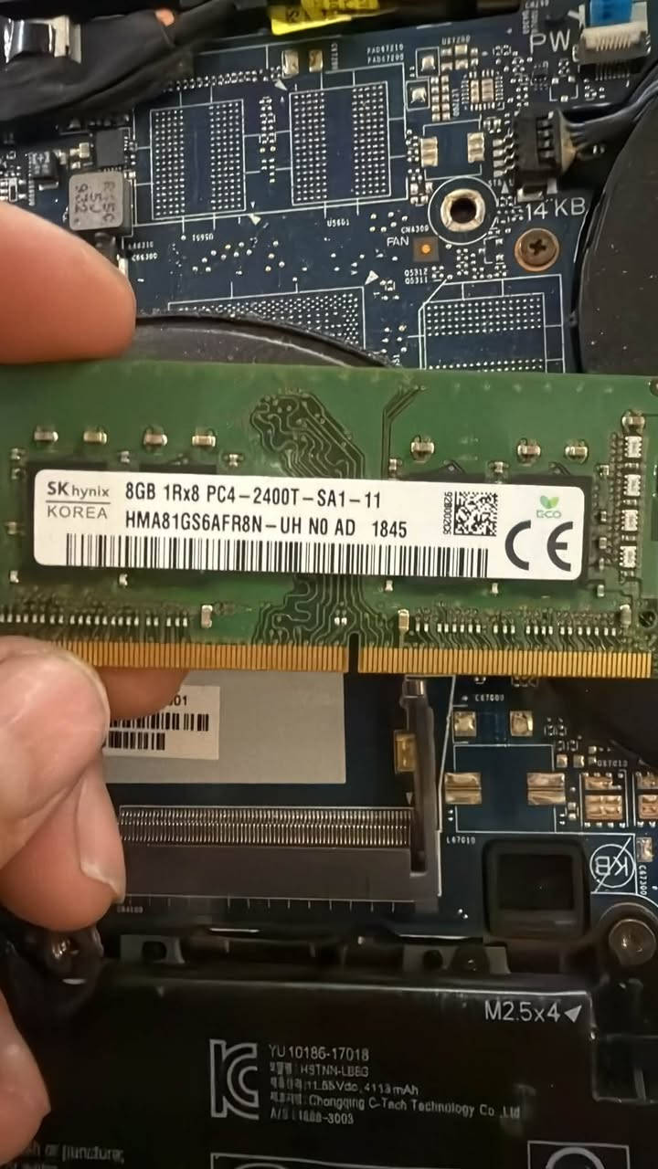 RAM DDR4 2x8G =16G 2400 MT/S للبيع التواصل واتس اب 
السعر 120 الف
