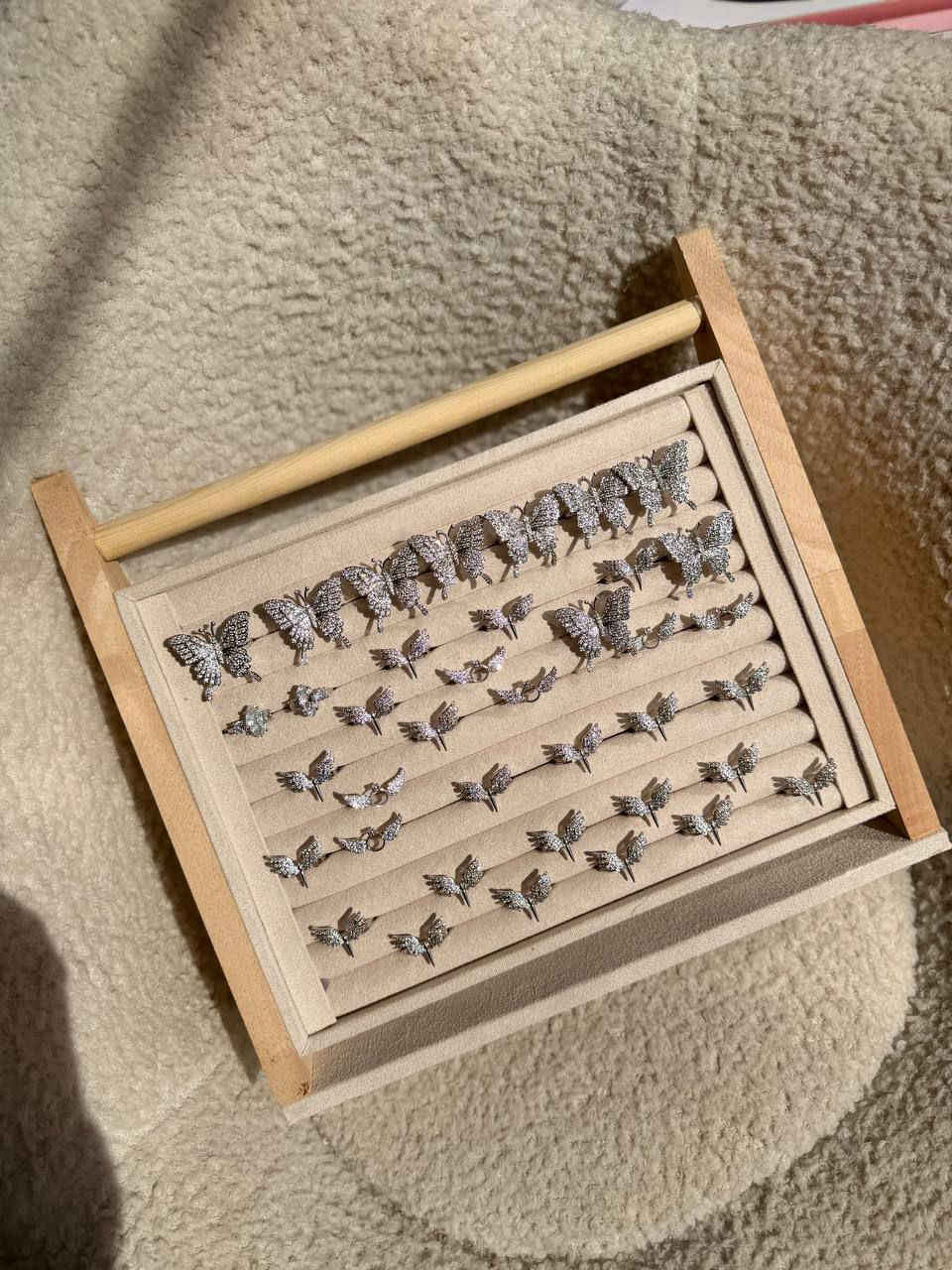 مجموعه متنوعة من الاكسسوارات 😘
قلائد محابس ساعات مداليات وغيرها
التوصيل ب3 لكل العراق


**إذا كنت صاحب هذا الإعلان وتريد حذفه لأي سبب، رجاءا أرسل رسالة إلى الدعم الفني**