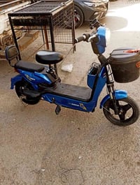 السعر خاص دراجه كهربائيه مستعمله ايام قليله للبيع للتواصل 0078 155 935...