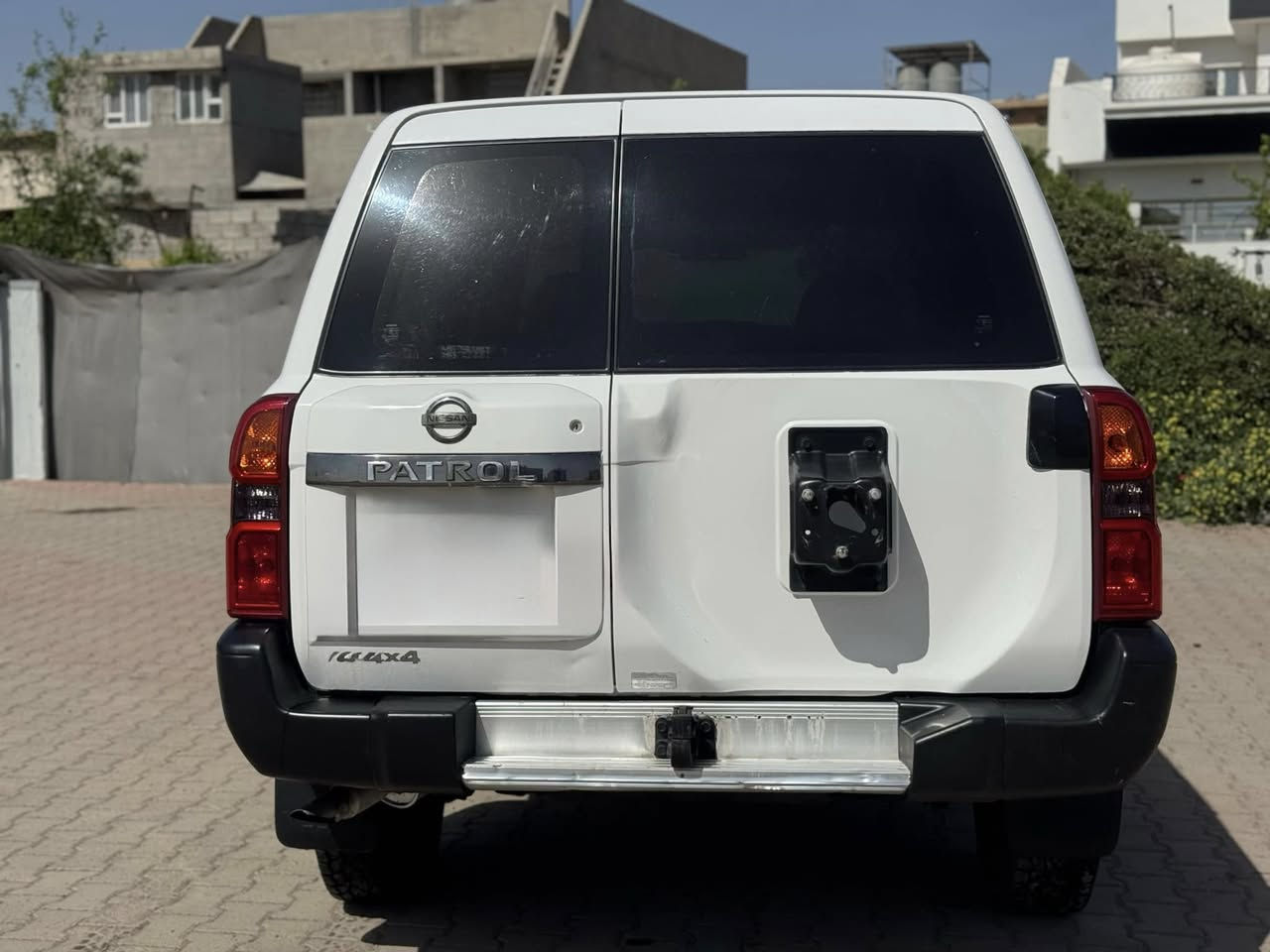 نيسان بترول مزاد الدخليه بيه كتاب ترقيم موديل2008 شاصي مكفول مكينه وكير اكسل نضافه كهربائية شغل تخم تايرات سيارة مكفول من وضربه حيزم صبغ بدون معجون حدادي جديد  مكاني كركوك رقم الهاتف  *********** سعر115 وبيه مجال
