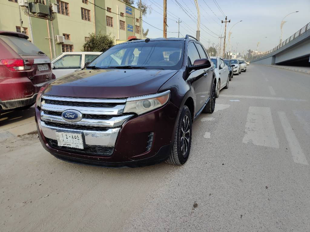 فورد ايدج Ford Edge موديل2011 وارد امريكي 6 سلندر 3500cc المحرك جديد أقتصاديه ماتصرف مكينه ناعمه  مصبوغة حزام بدون صبغ الدواخل والتكم والقماره فقط لجماليه والجراد بيها بارد مقدار شبر اثر دحجة ستوته ومقدار اربع اصابع بخشم الجاملغ  تبريد كامل كزوز 2 صوت رياضي  قطعتين لايت زينون تحكم ستيرن جهتين مثبت سرعة مرايات كهربائية كامره خلفية حساسات شاشه كبيره وشاشتان صغيره للسيطره و الاعدادات والاعطال كراسي كهربائية  دوشمه جلد كامله الأرضية والكشنات تخم تاير ويل 18 كروز باتري جديد خمسه راكب
 السيارة نظيفة وعلى الفحص
  كير +ماكينة+حداديه الحمدلله  السيارة رقم بابل سنويه لغاية 29  والسعر 98  مكان السياره دوانيه مركز  بيع أو مراوس   تصال *********** متوفر واتساب ديوانية, القادسية
