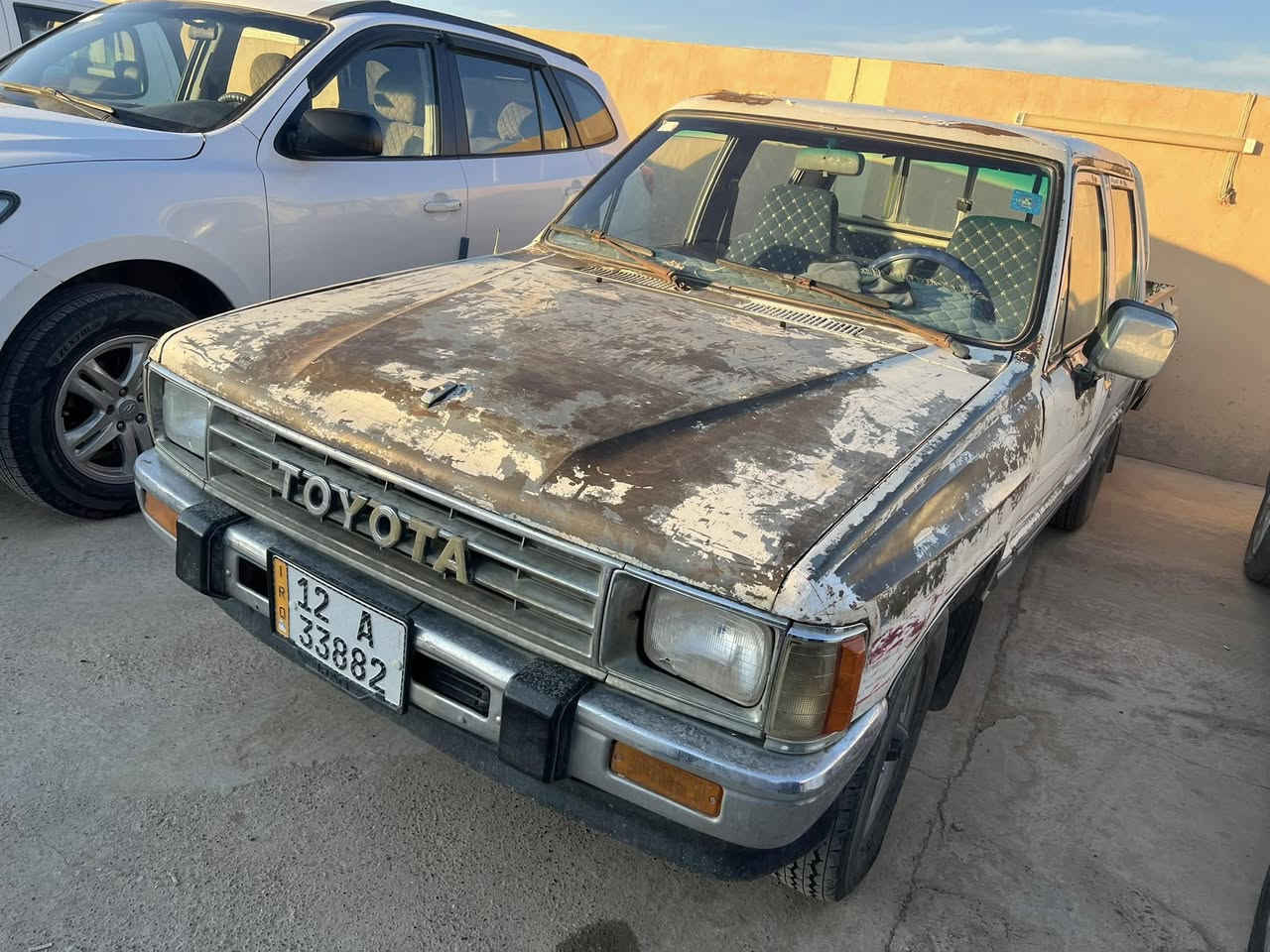 سلام عليكم 
بكم كروسيده 
موديل 1987
كير ومحرك ثري واي شرط 
تماتيك رقم نينوى تحويل شرط 
السعر 60 وبيها مجال للطيبين 
الرقم ***********
