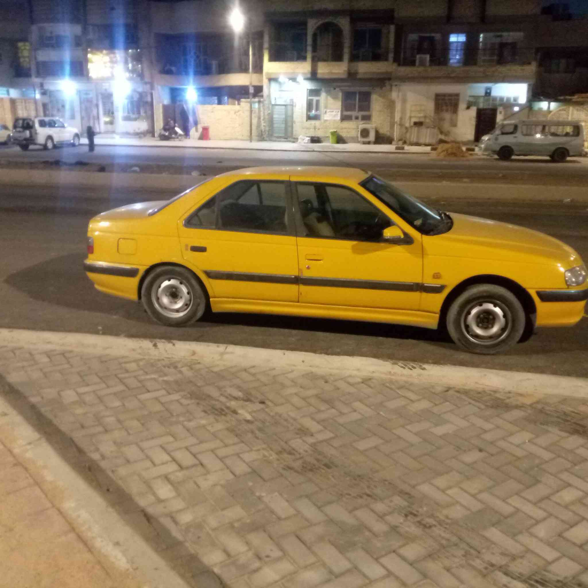 سيارة بيجو باص موديل16 
بسمي رقمهة بغداد مكينة وكير جدد سيارة كاملة السعر 47 رقم التليفون ***********
