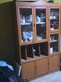 العنوان / سيدية / حي الاعلام  بوفيه مثل ما موضح بالصورة  سعرها ١٥٠ الف...