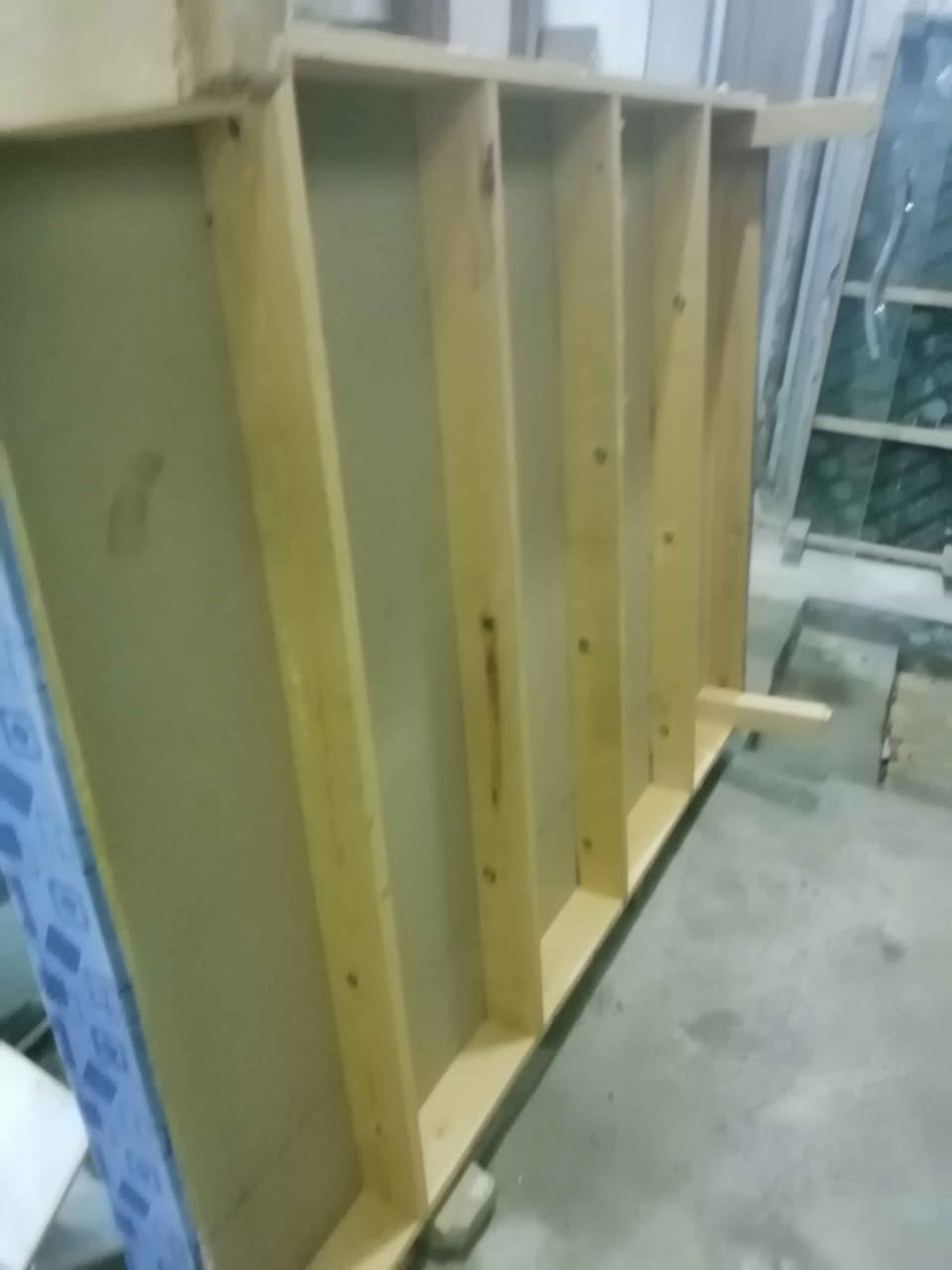 سلام عليكم  تخت جربايه نفرين سعره ٥٠ مكان كربلاء قريب شارع الحافظ عمود ١٣١ قرب دلالية الضياء الاتصال على الرقم *********** *********** كربلاء, العراق
