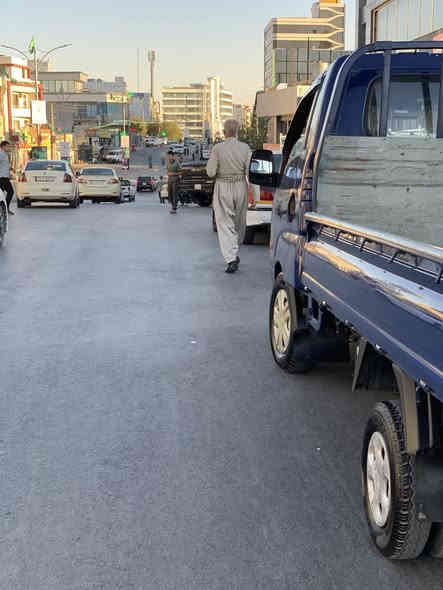 بەناوی خوای گەورە
کیا بدون رەقم
کیا براوە
مەکینە رەش 
٢٠١٠ بیلاد
تەبرید
برێک بەستراوە
ناوبۆدی 
کوشن هیتەر مەزبوت
گێرومەکینە سەرف و بوخار بەشەرت
دەعمی نیە
سعری ٥٩ گەلاو معامەلە
سلێمانی
***********
***********
