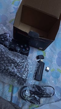 جهاز ألعاب • يوصل للتلفزيون • كنترولر