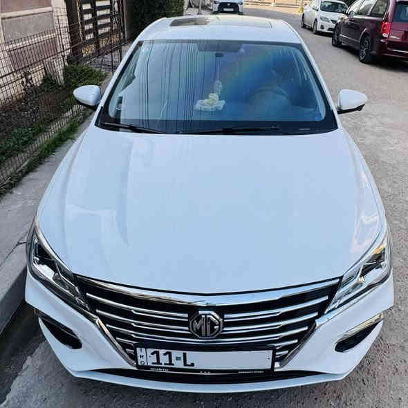 ام جي 5 || MG 5
موديل 2024
فول مواصفات LUX 1/1
فتحة سقف 
كامرات 360 
كراسي جلد تحكم كهرباء
هاند بريك دگمة 
مري طي كهرباء
مثبت سرعة  
تشغيل بصمة 
اضوية led ابيض
وباقي المواصفات المعروفة 
عليها عازل حراري على الجام 
و دوشمة للكراسي 

داخل
رقم بغداد  
ماشية 9000
مكان السيارة بغداد 
السعر 122
رقم: ***********
