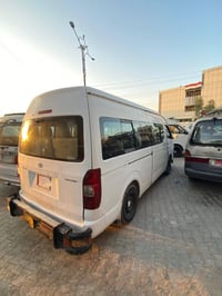 تويوتا هايس • ٢٠١٤ • محرك نضيف