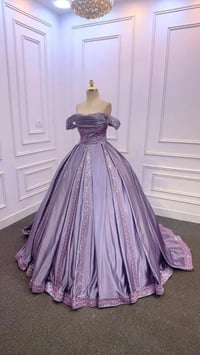 بدلة عرس • ابيض • وردي غامق